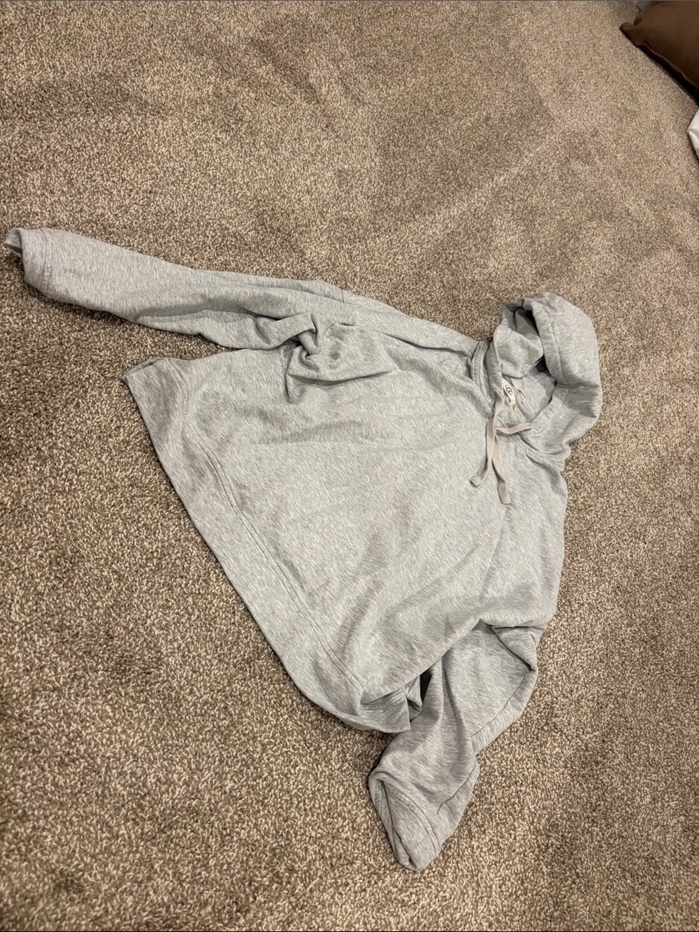 UGG Women's Heather Gray Hooded Pullover Sweater